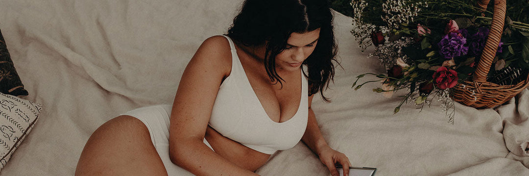 model wearing crop bra for larger bust sizes