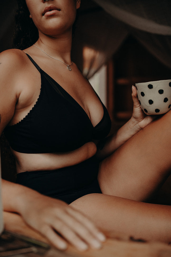 Penny extra full cup bralette with mesh in black