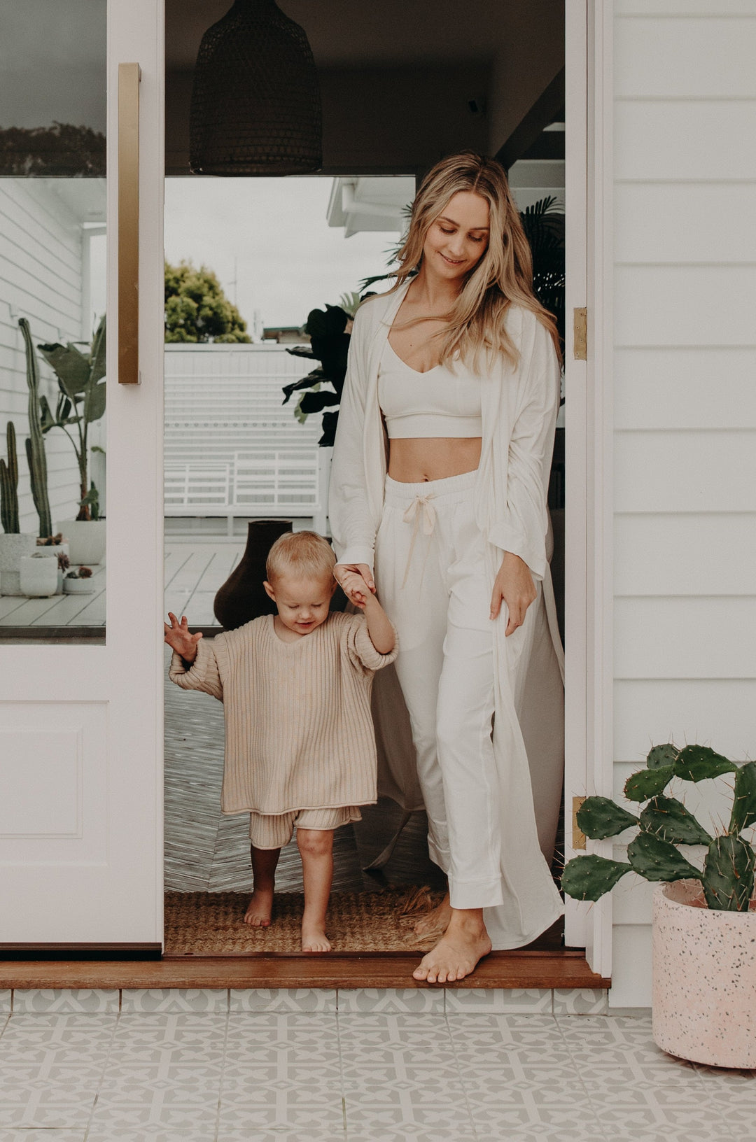 Cassie jogger in Natural