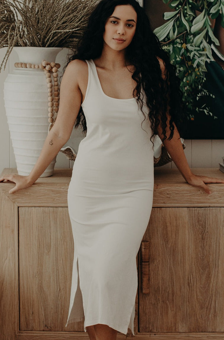 model in bamboo white slip, eco lounge, bamboo slip, white slip