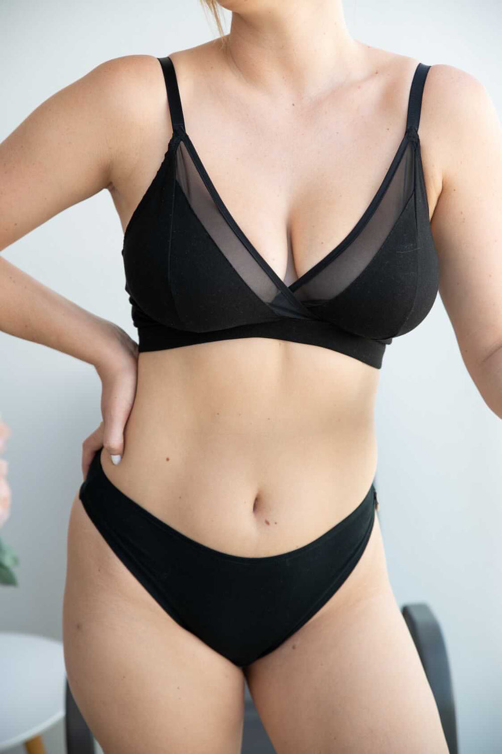 G cup bust size in black bralette