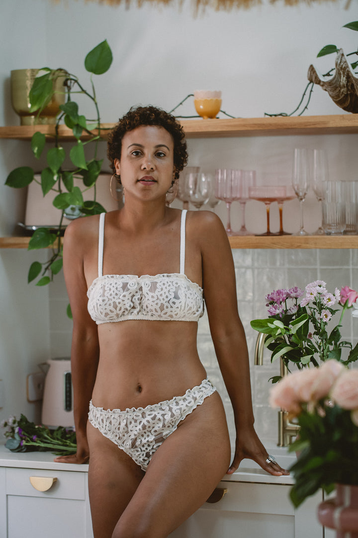 Bralette & Thong Set in Lace | L, XL, 2XL